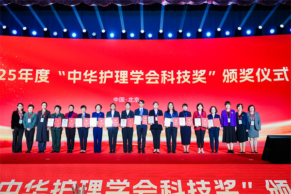 E4D744E530EC86895206256E30D41601.jpg E4D744E530EC86895206256E30D41601.jpg