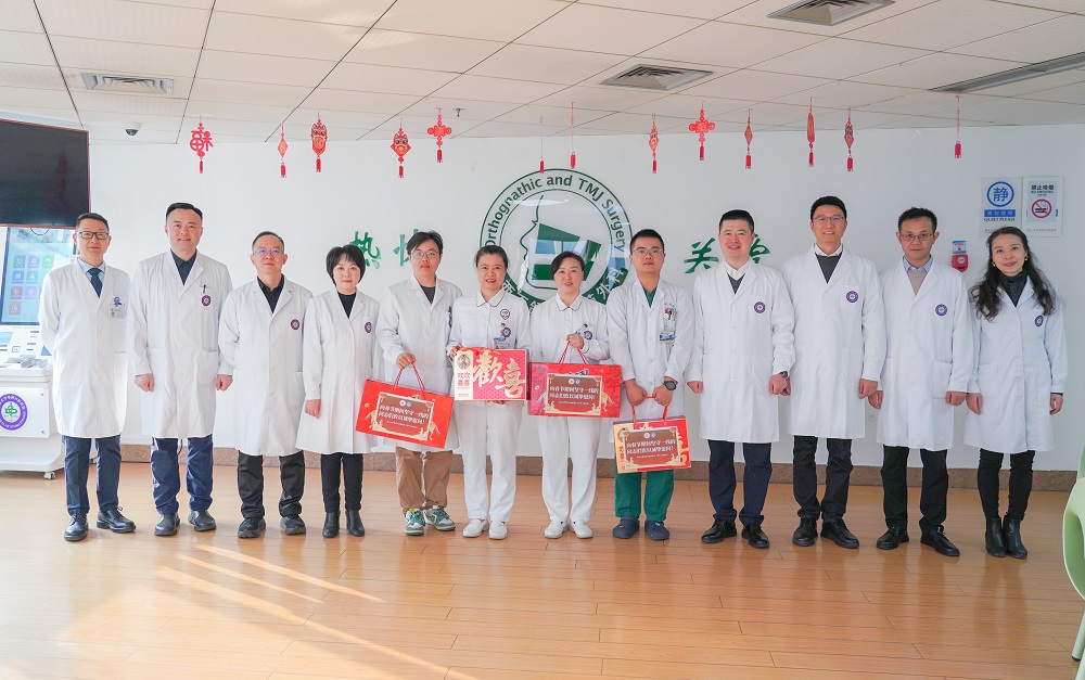 门诊楼.jpg 门诊楼.jpg